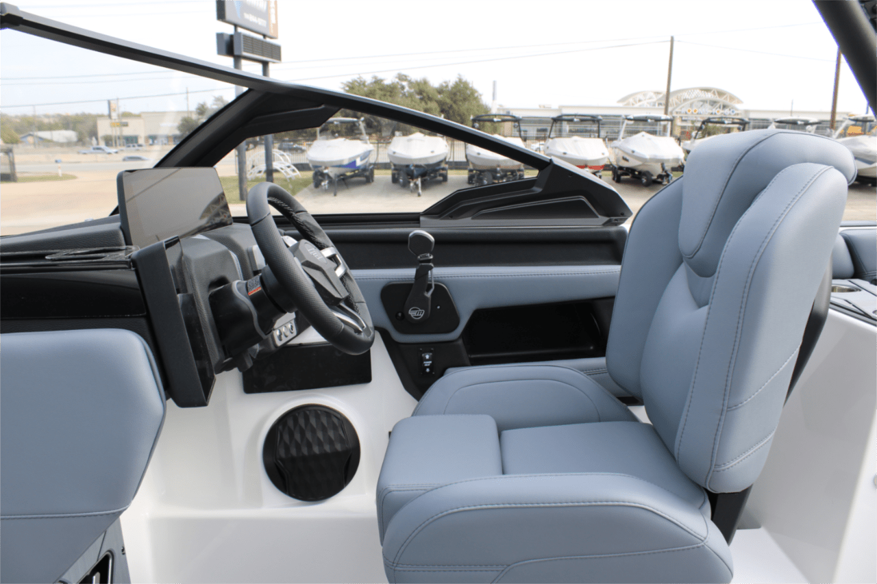 2025 Malibu 24 MXZ