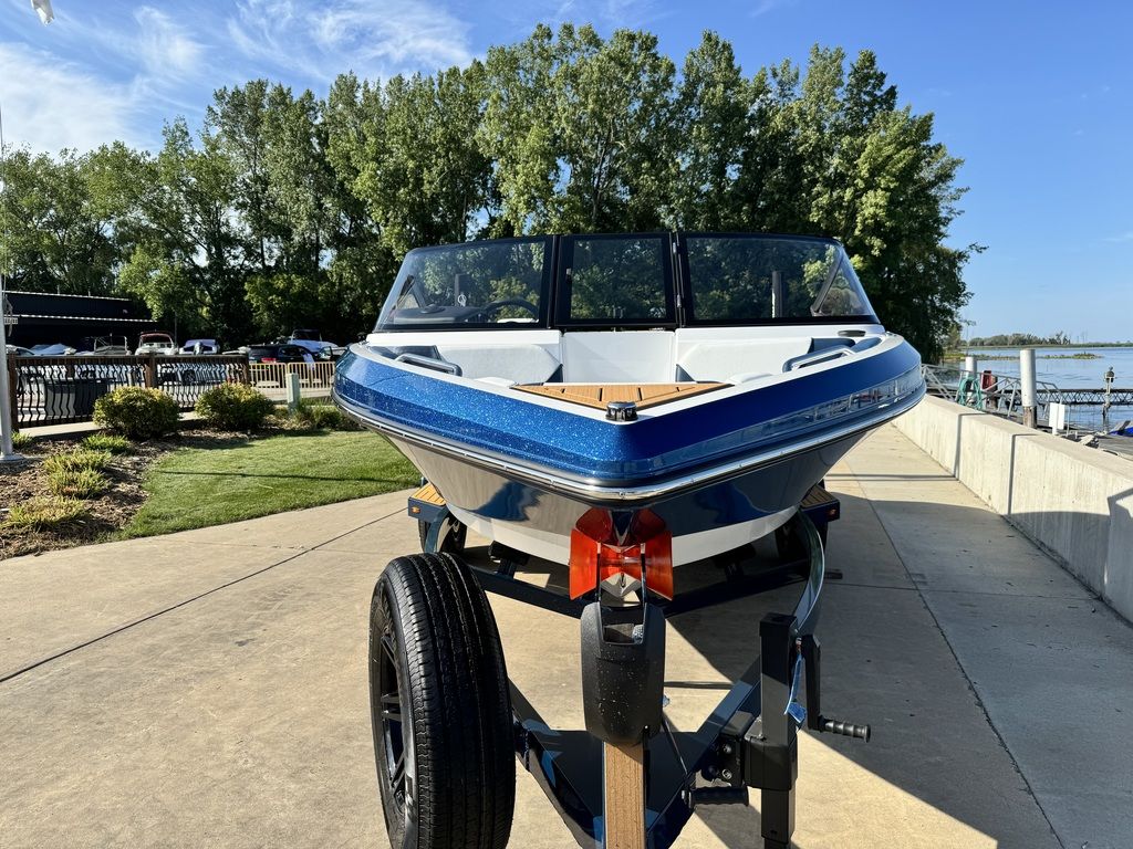 2025 Nautique Ski Nautique 200