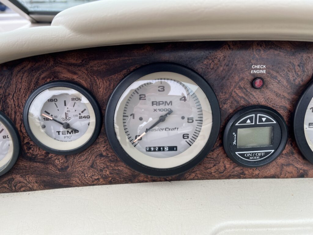 1998 MasterCraft MariStar 200