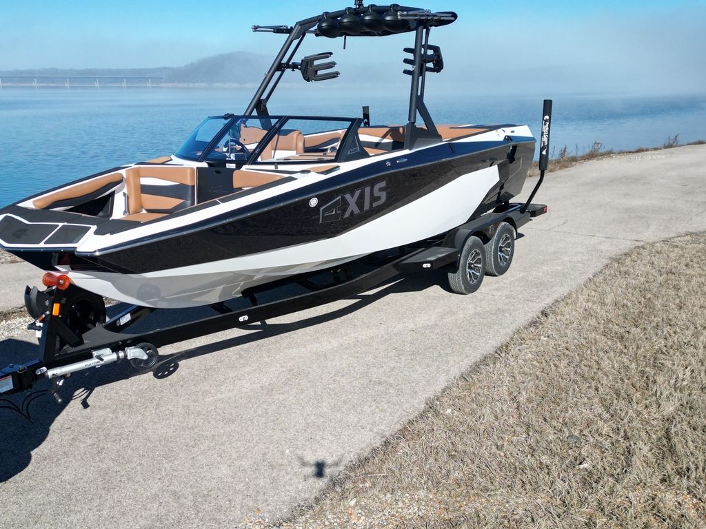 2024 Axis Wake Research A225