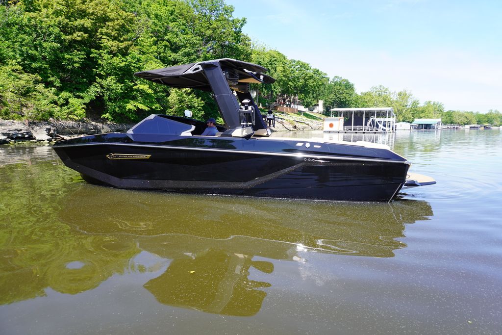 2025 Nautique Super Air Nautique G25