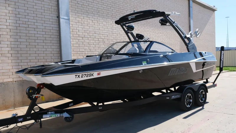 boat.Title