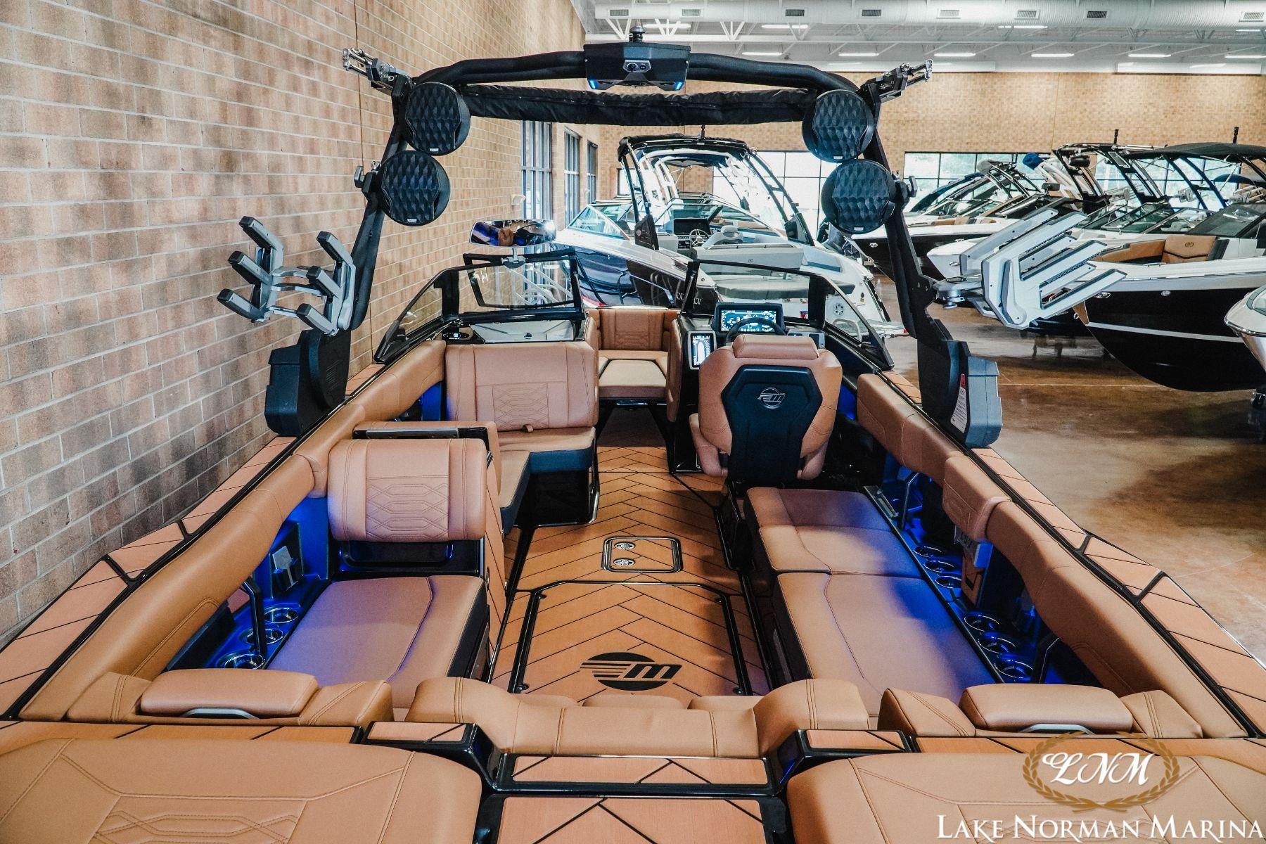 2024 Malibu 26 LSV