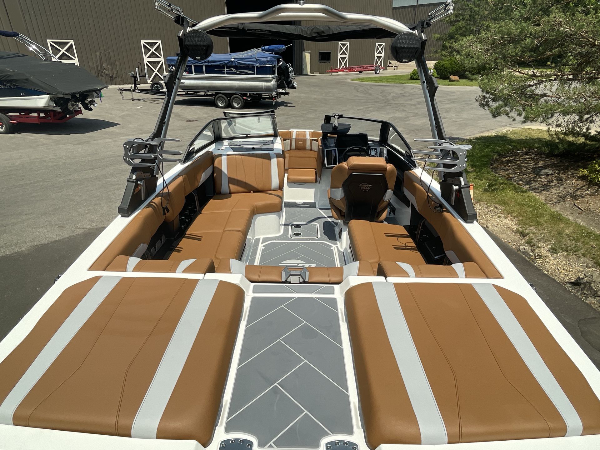 boat.Title