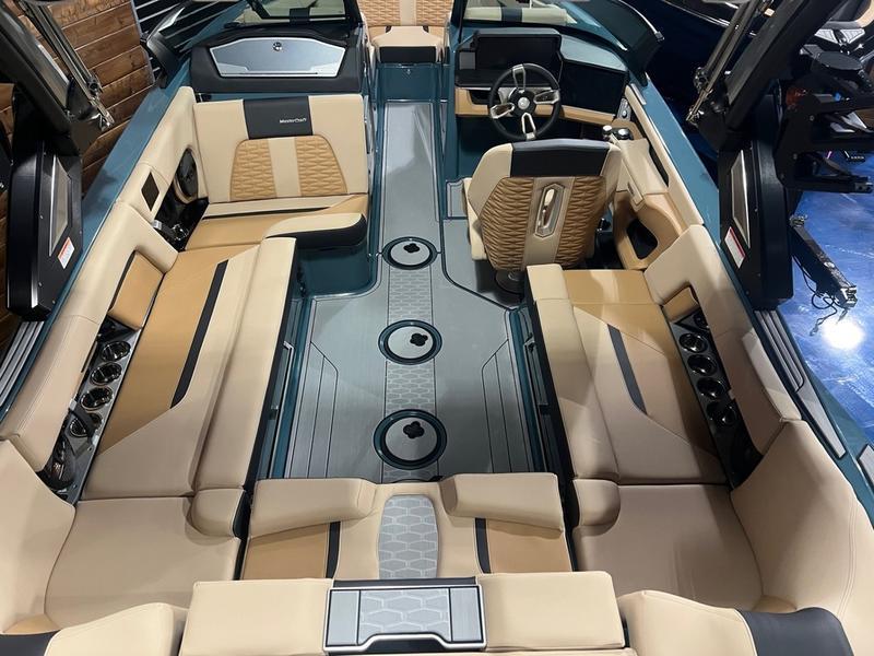 2025 MasterCraft X22