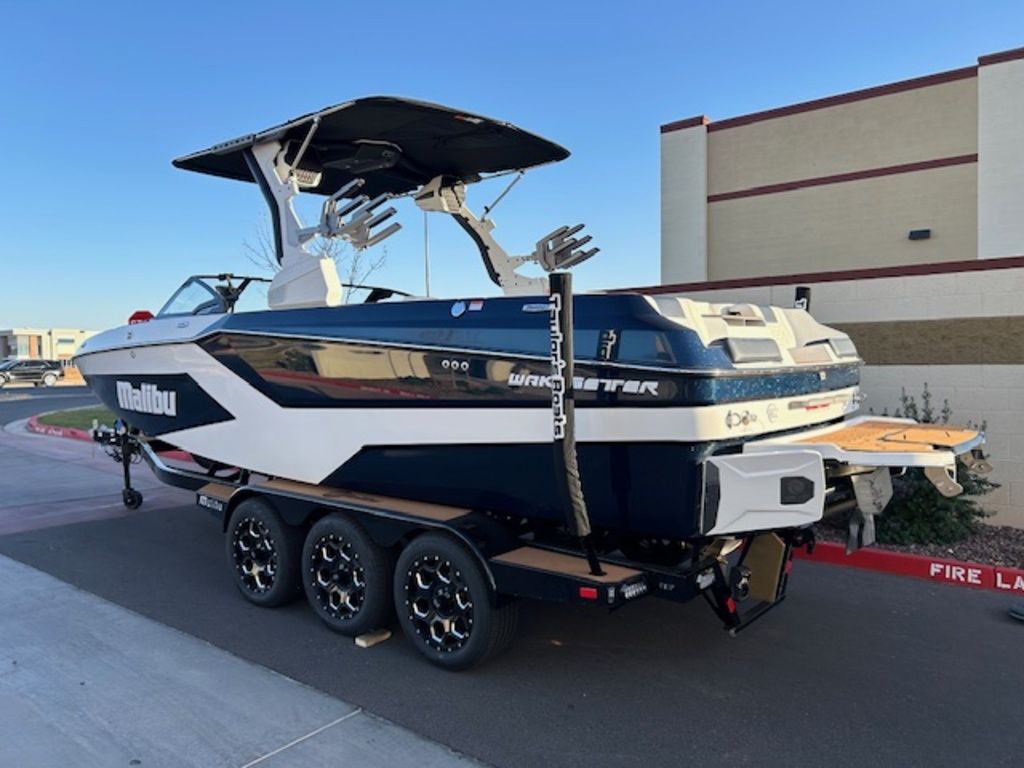 2025 Malibu Boats 24 MXZ