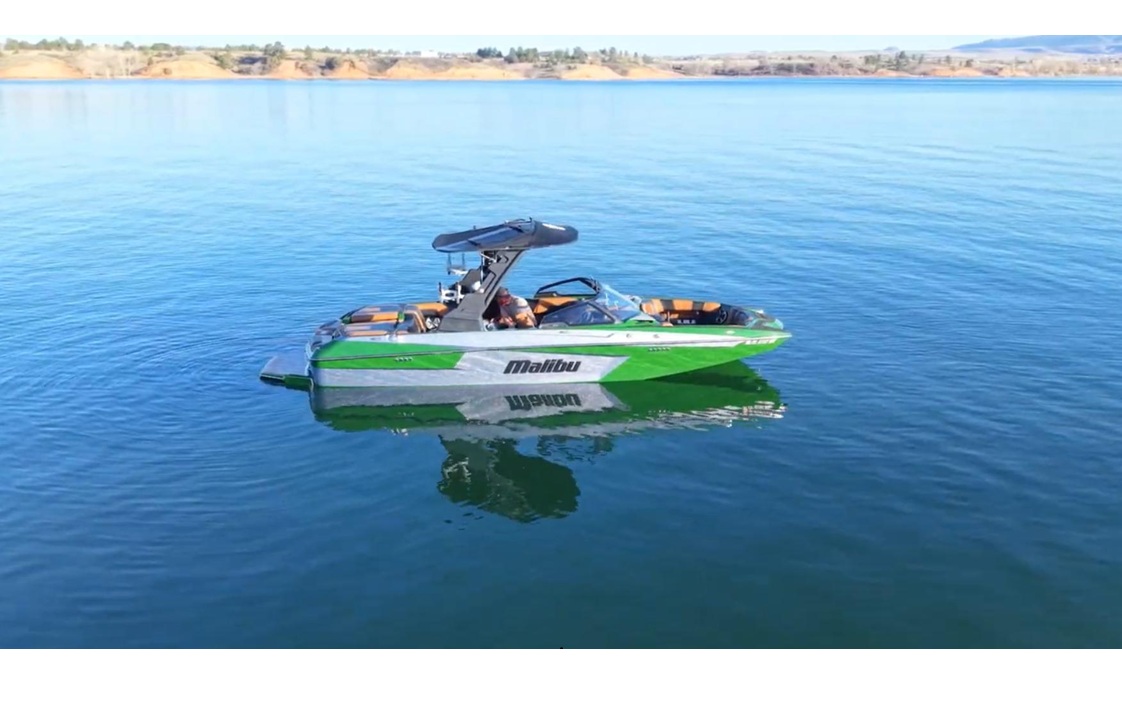 2021 Malibu 23 MXZ – Fully Loaded Icon