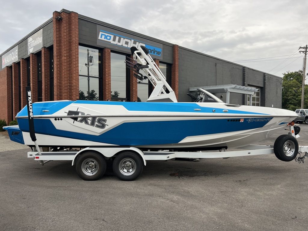 boat.Title