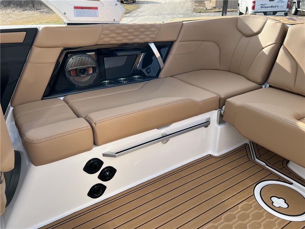 2024 Mastercraft XT-22 | 209109