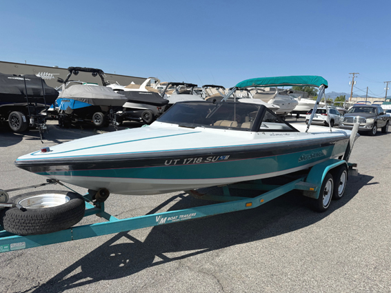 1993 20' Sanger "Skier DX II" Closed Bow
