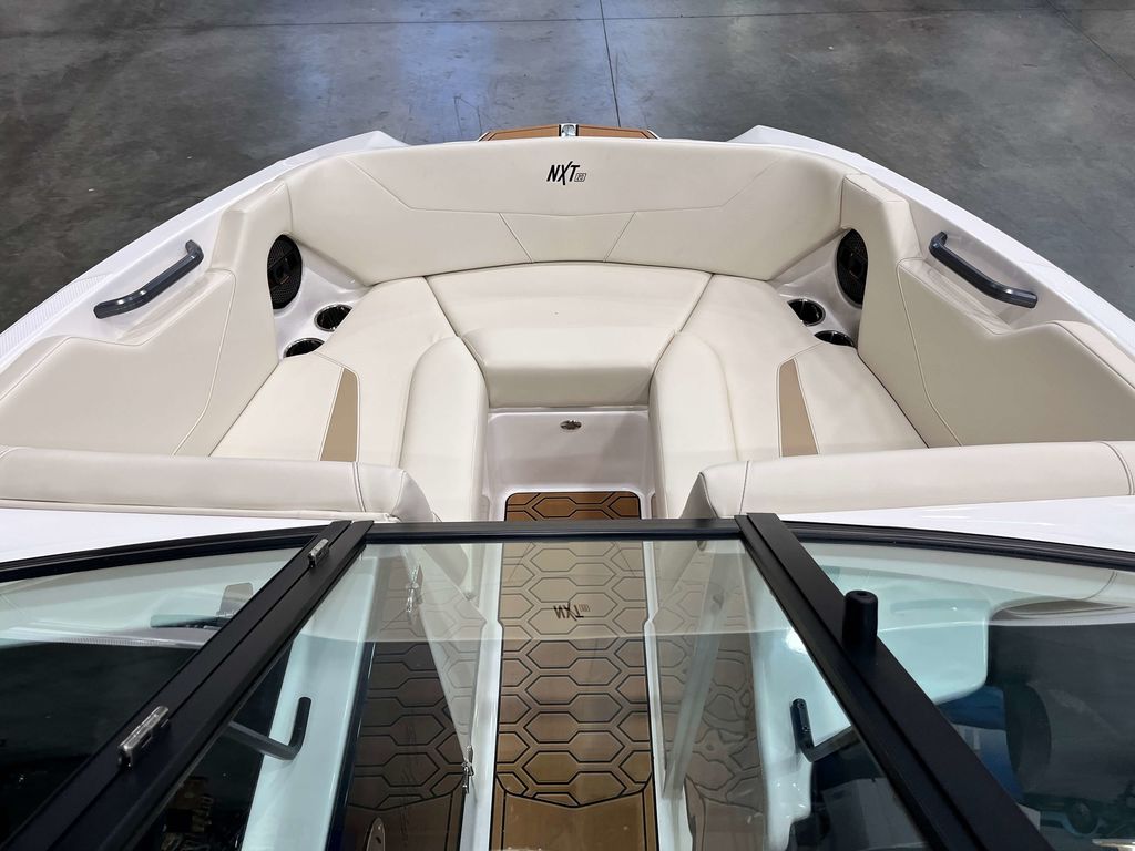 2025 MasterCraft NXT20