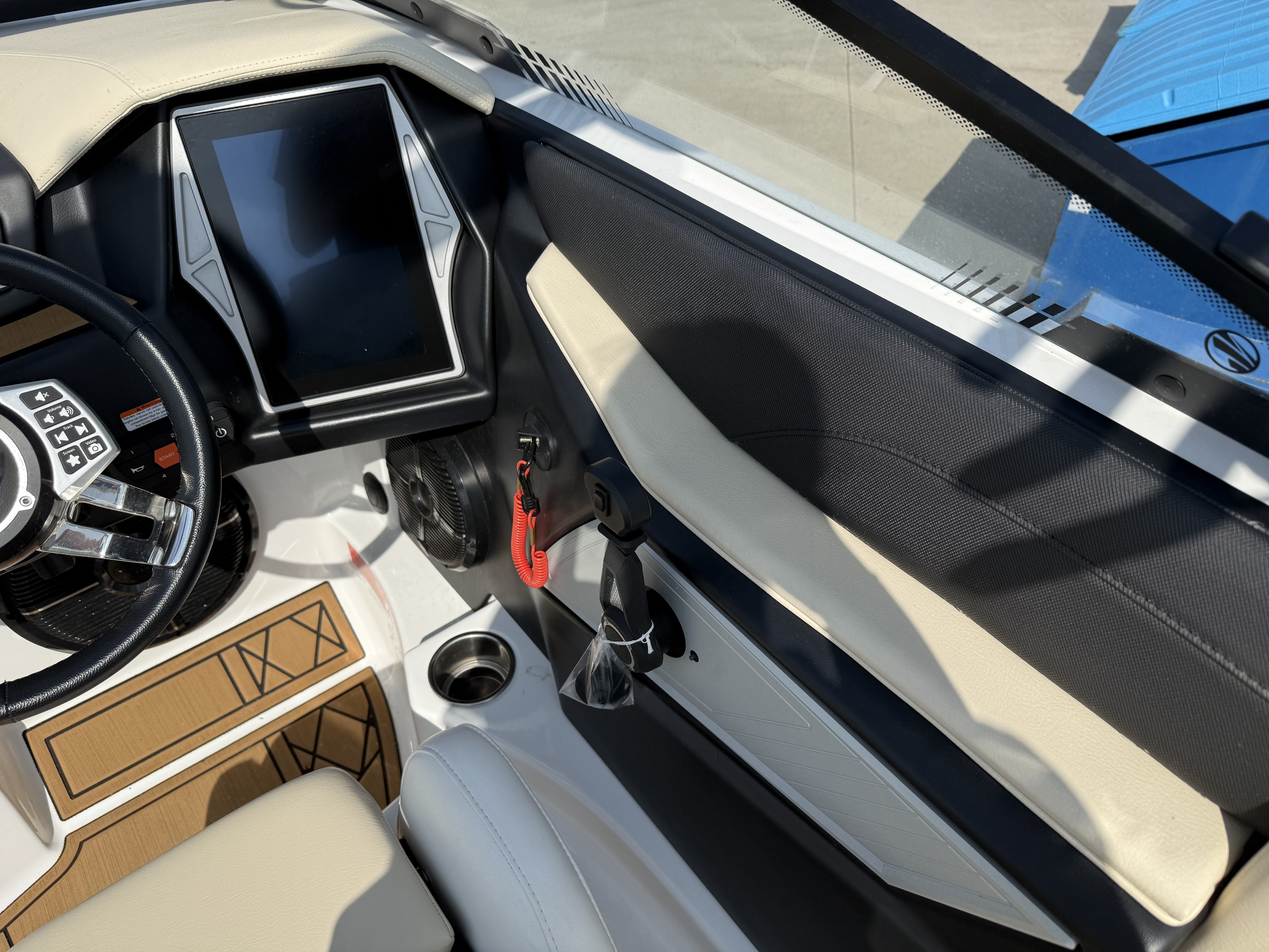 2022 Tige 21ZX Icon