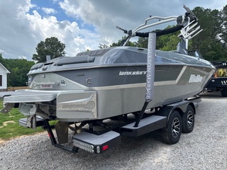 2022 Malibu 24 MXZ