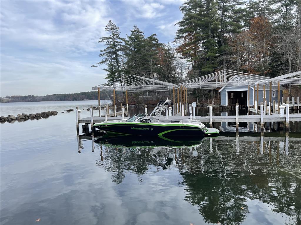 boat.Title