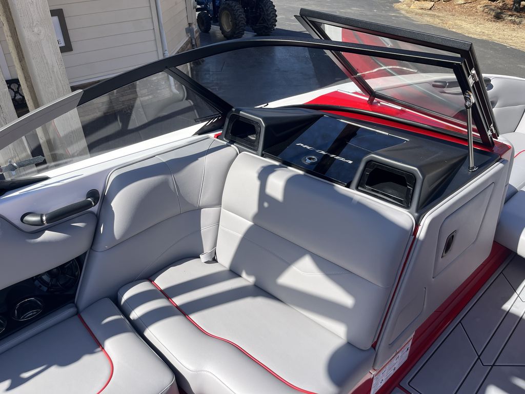2024 moomba Mojo