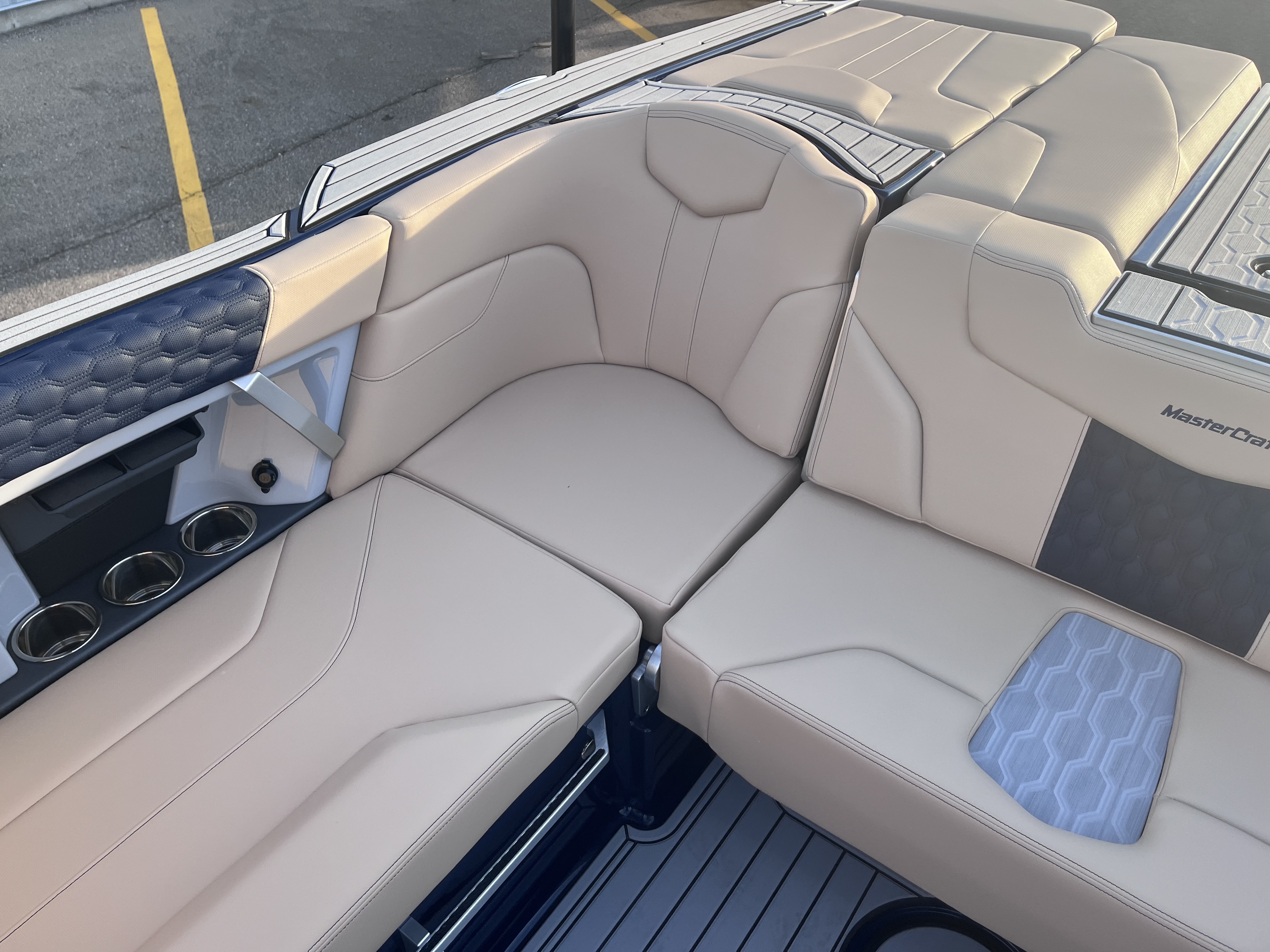 2025 MasterCraft XT24