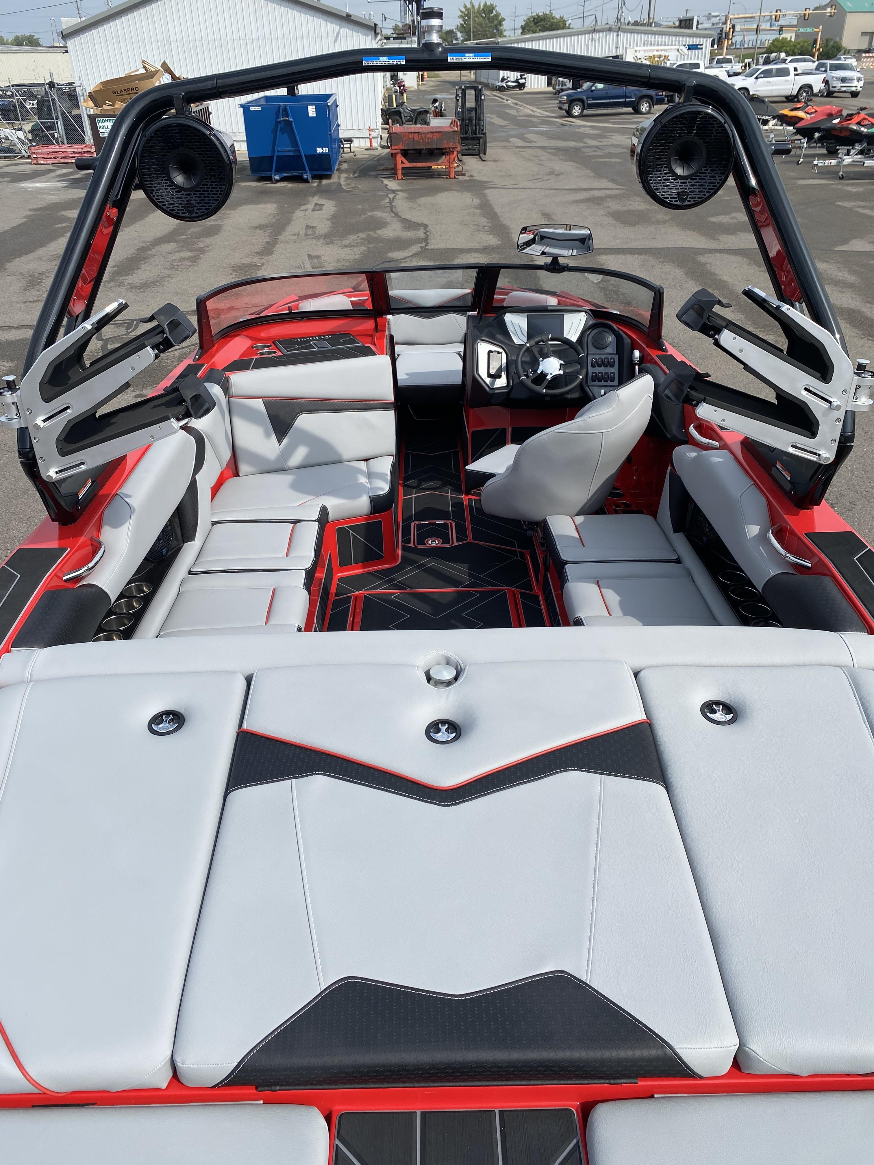 2024 Supreme S220
