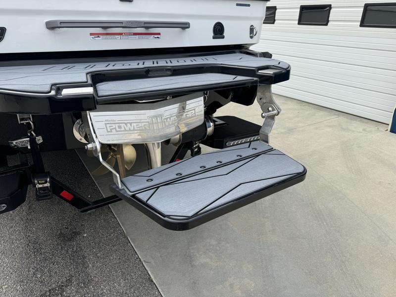 2024 Malibu 24MXZ