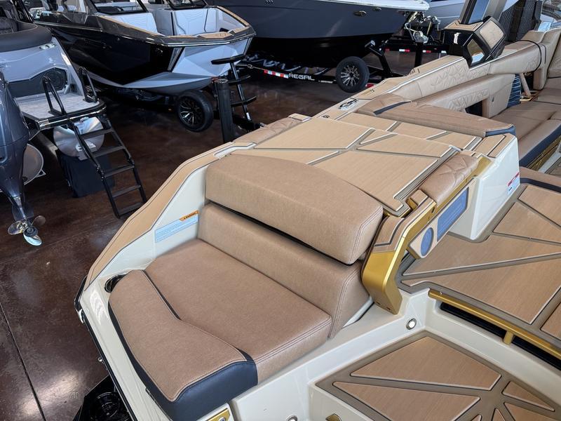 Nautique Boats G25 Paragon V-Drive 25 2025