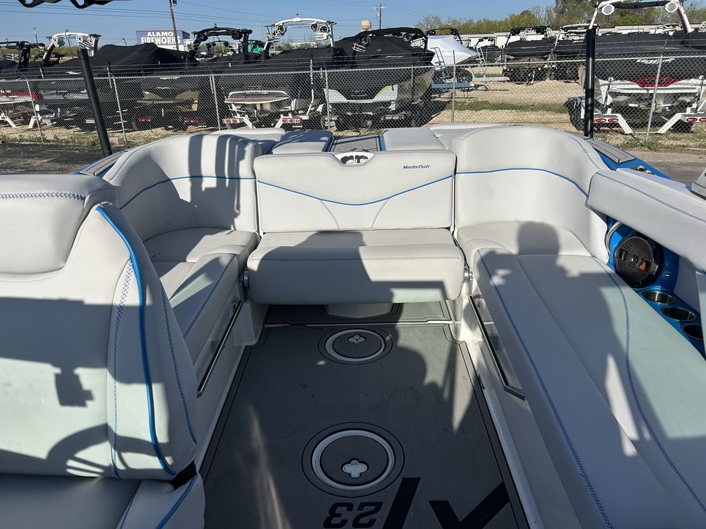 2021 MasterCraft XT23