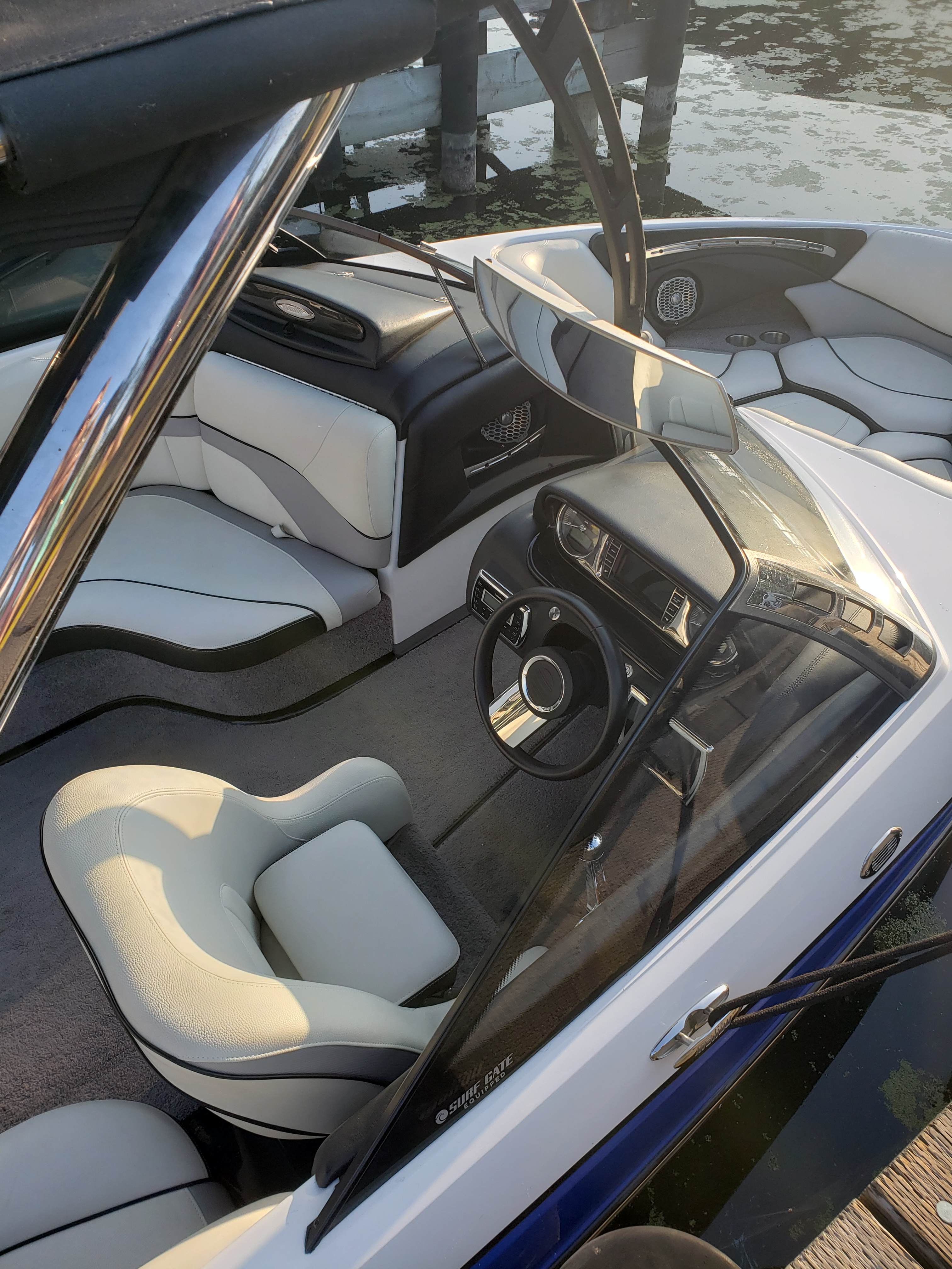 2013 Malibu 23 LSV *Very Low 180 HOURS* WAKESETTER