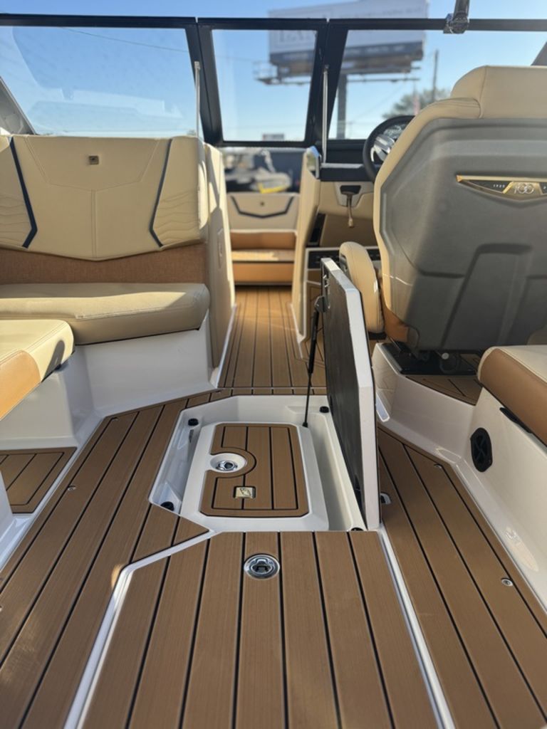2025 Nautique Super Air Nautique G23