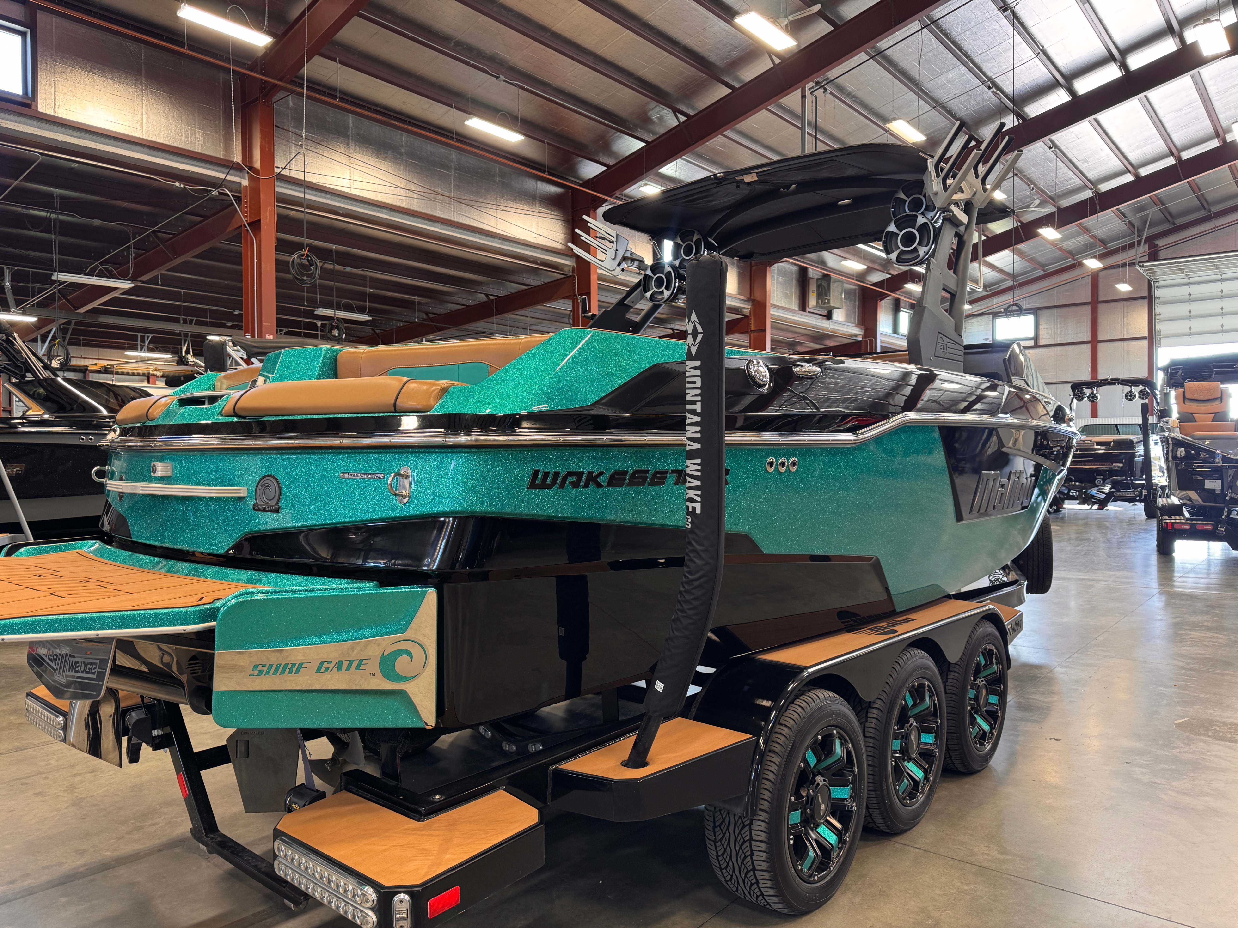 2020 Malibu 25 LSV