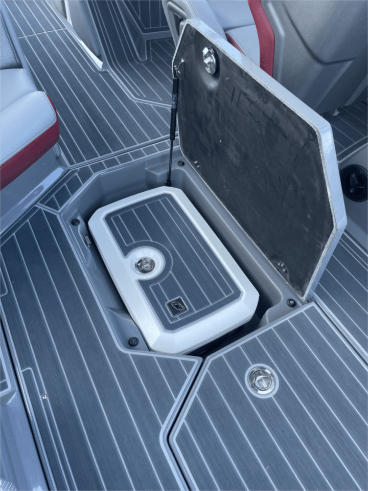 2023 Paragon 23  130 hours Icon