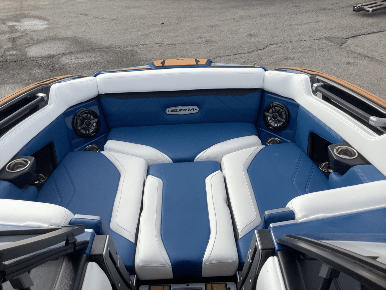 2023 Supra SE