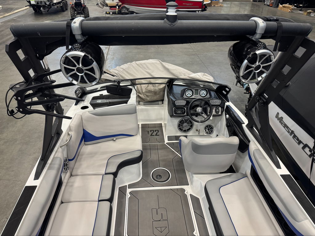 2018 Axis Wake Research T22 Icon