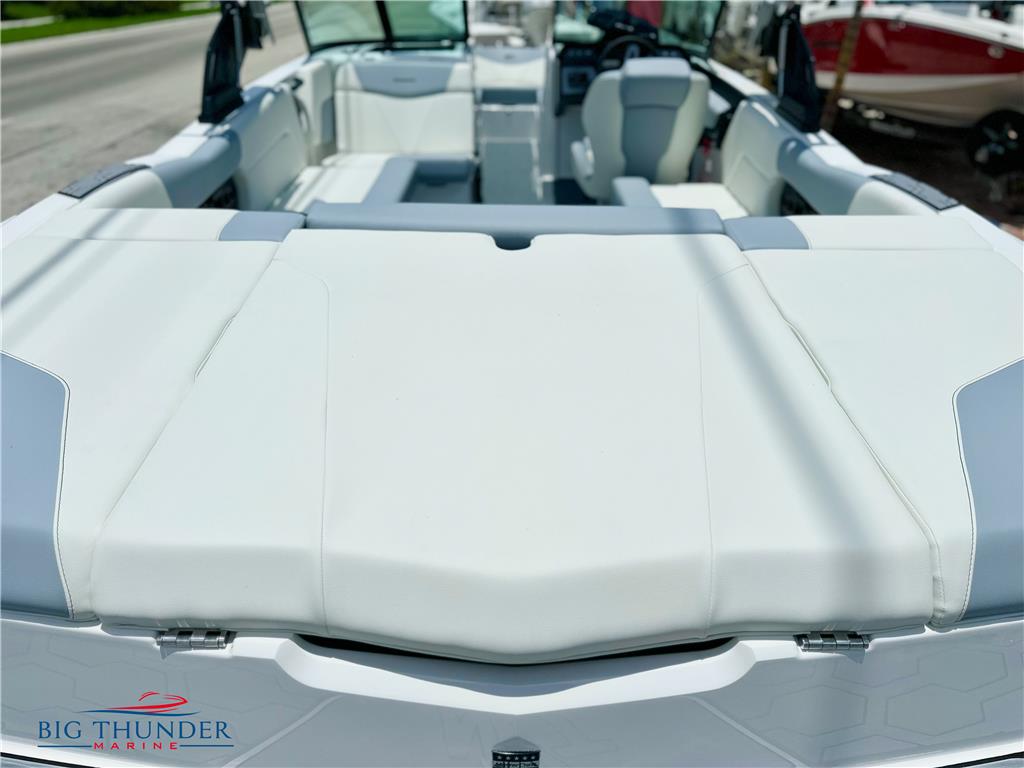 2023 MasterCraft NXT23