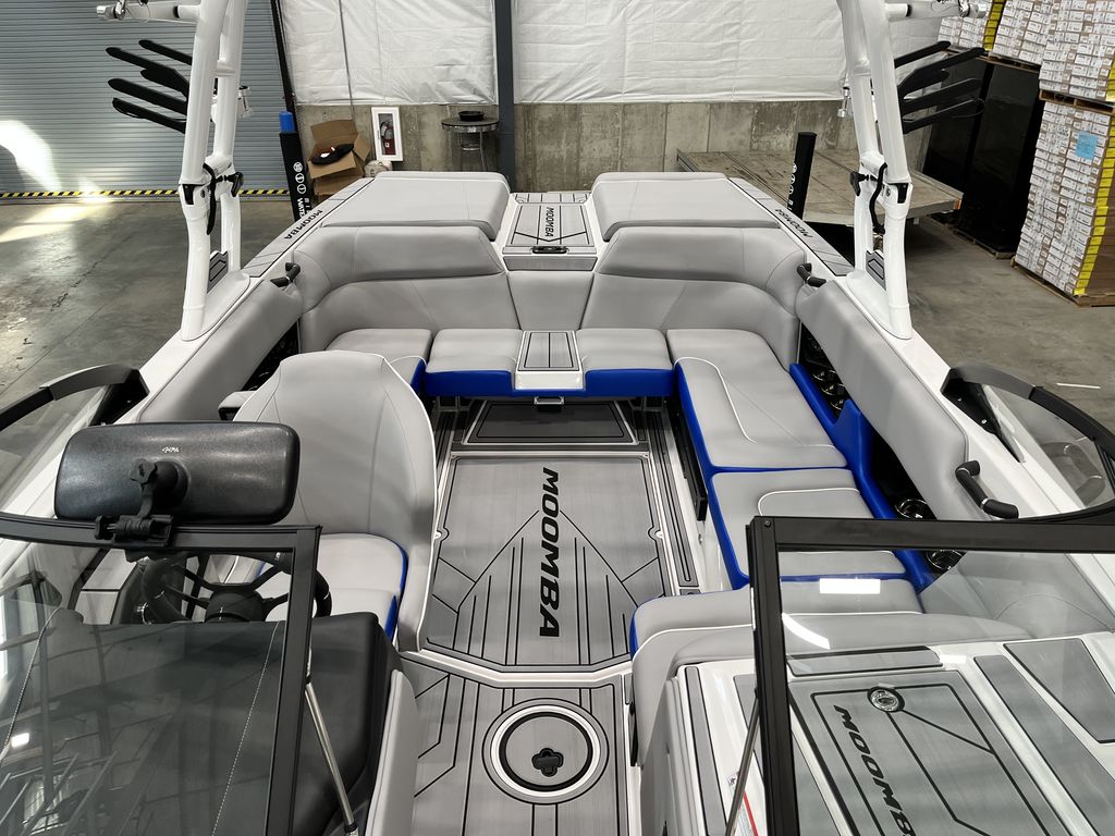 2023 MOOMBA Craz