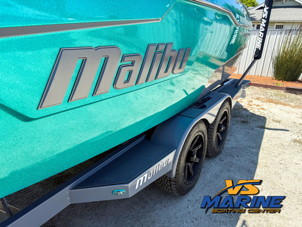 2020 Malibu Boats 25 LSV