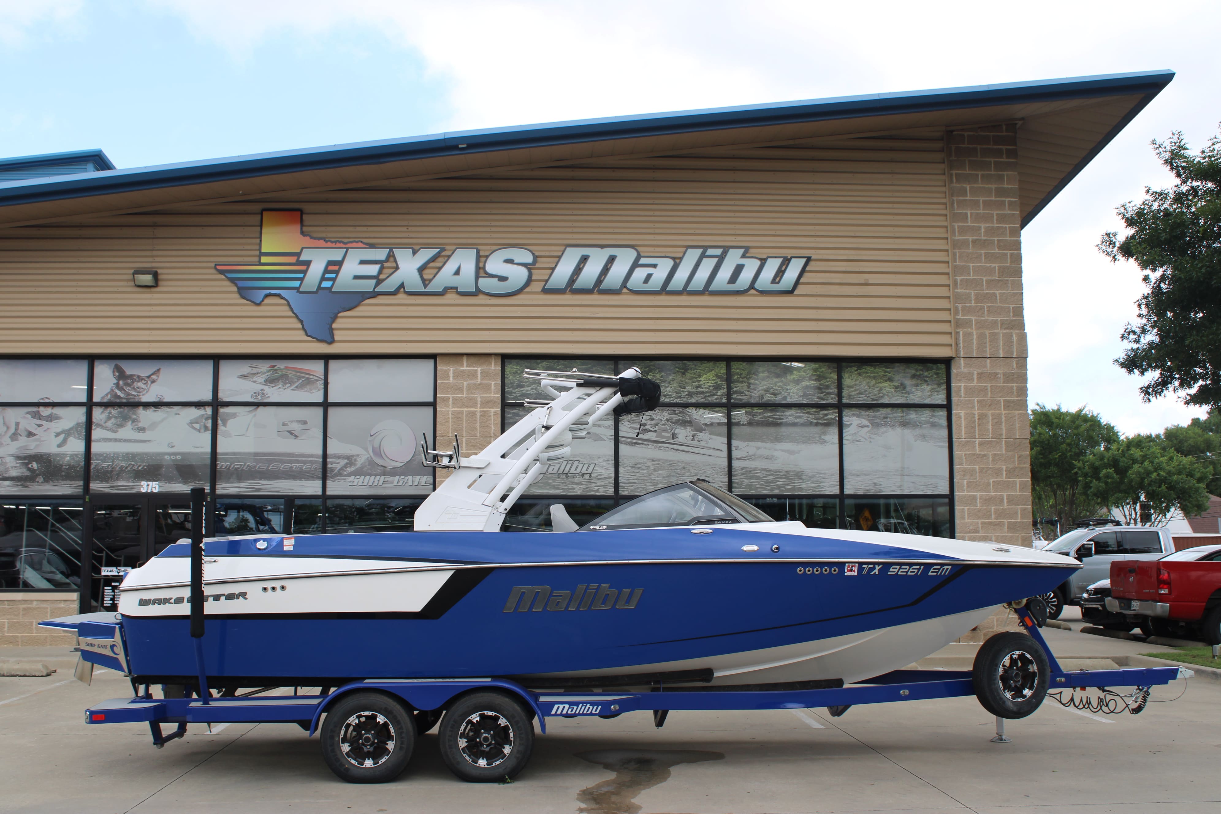 2018 Malibu 24 MXZ
