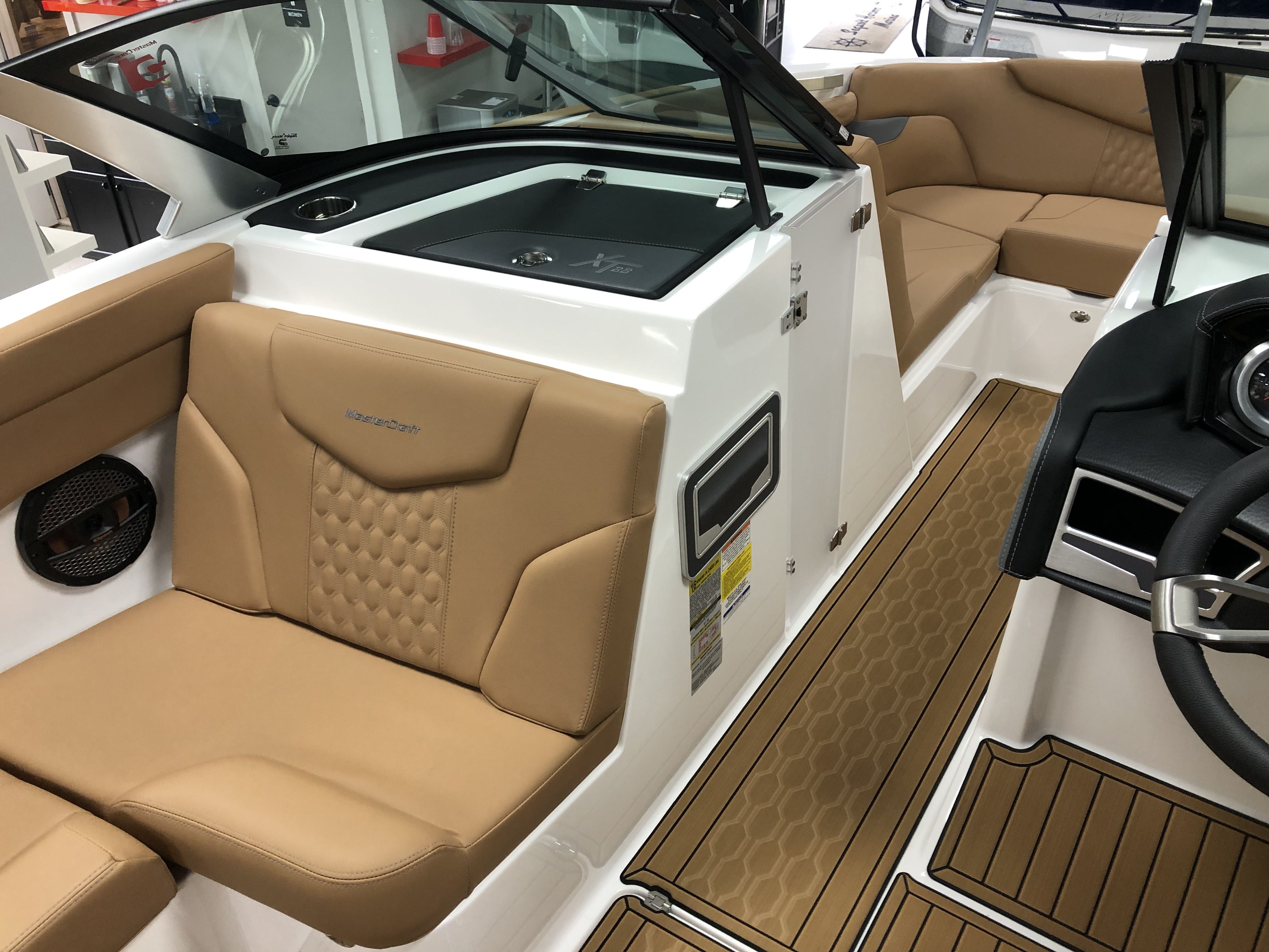 2024 MasterCraft XT-22 | 209130