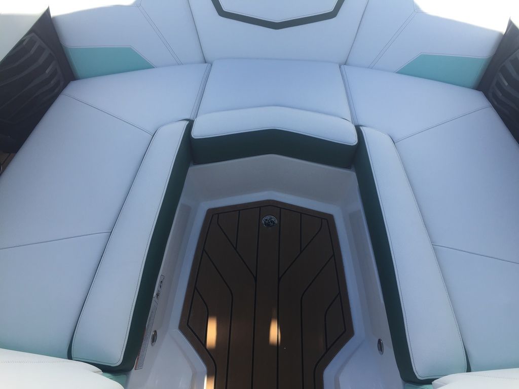 2025 Nautique Super Air Nautique G21