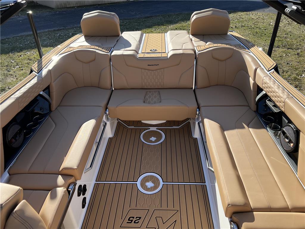 2024 Mastercraft XT-25 | 209101