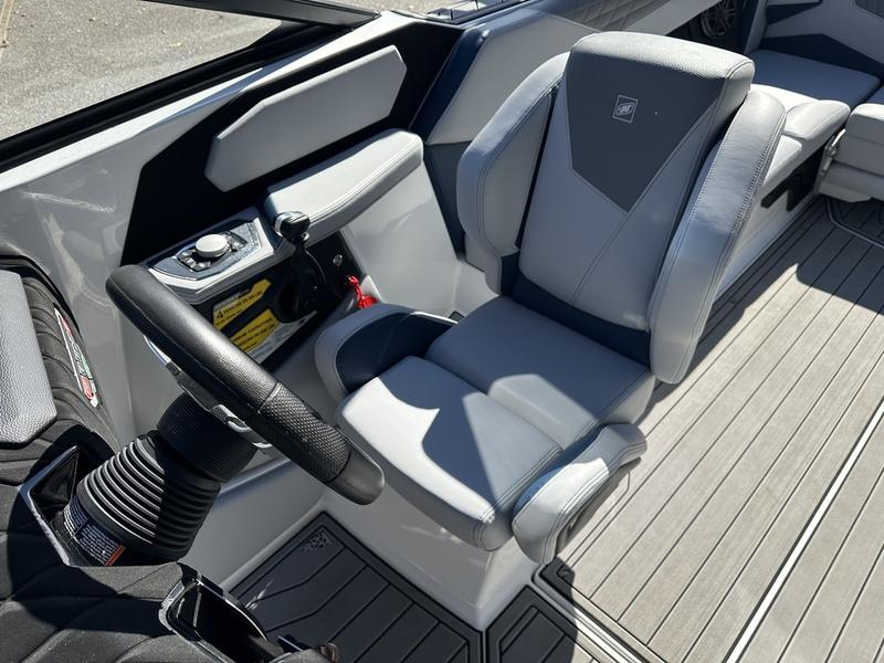 2022 Nautique S23