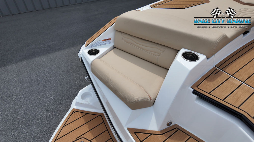 2025 Nautique G23