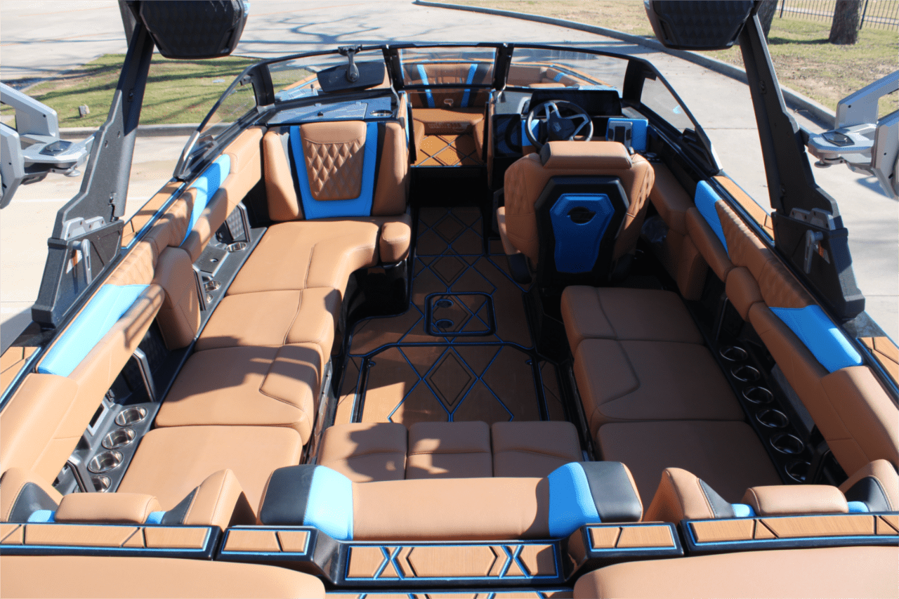 2025 Malibu M230