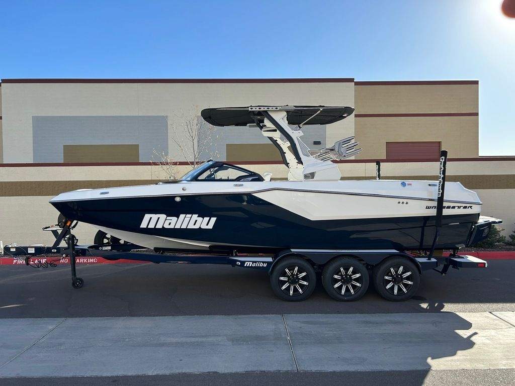 boat.Title