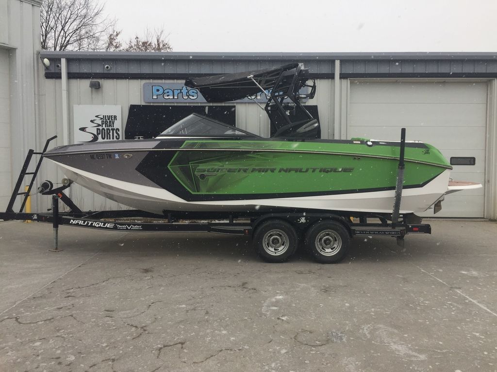boat.Title