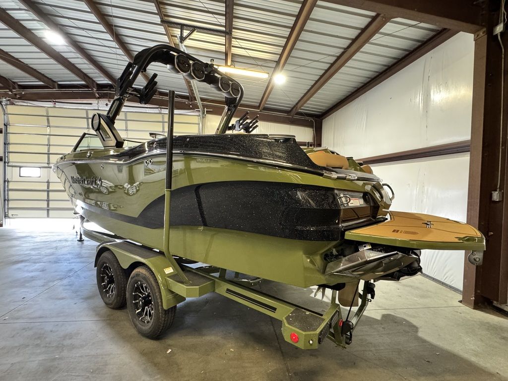 2025 MasterCraft X24