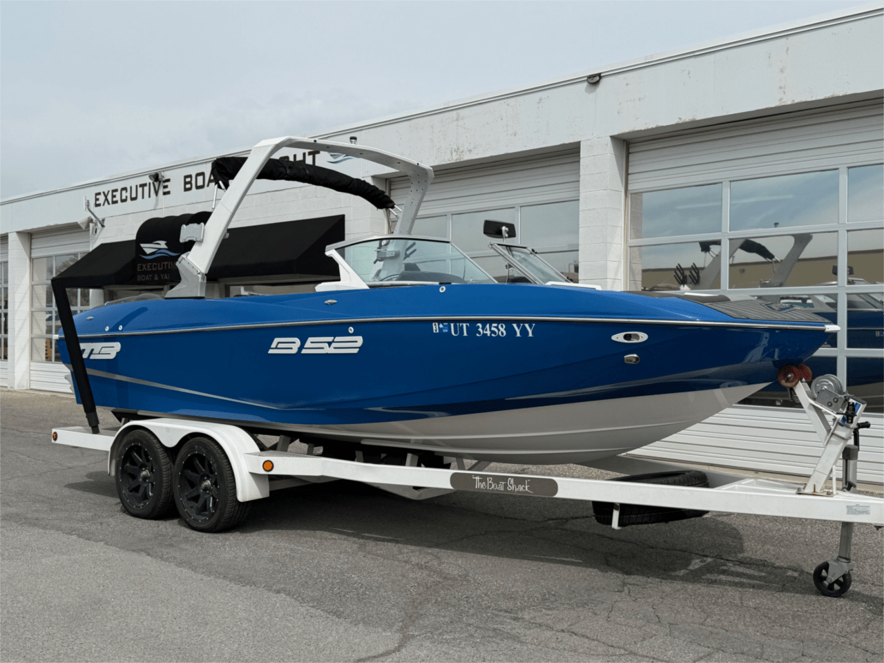 boat.Title
