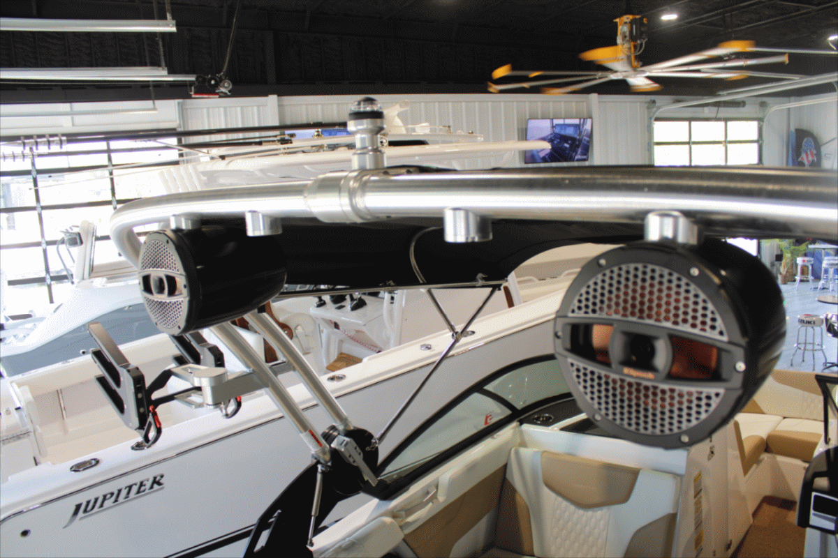 2023 MasterCraft XT20