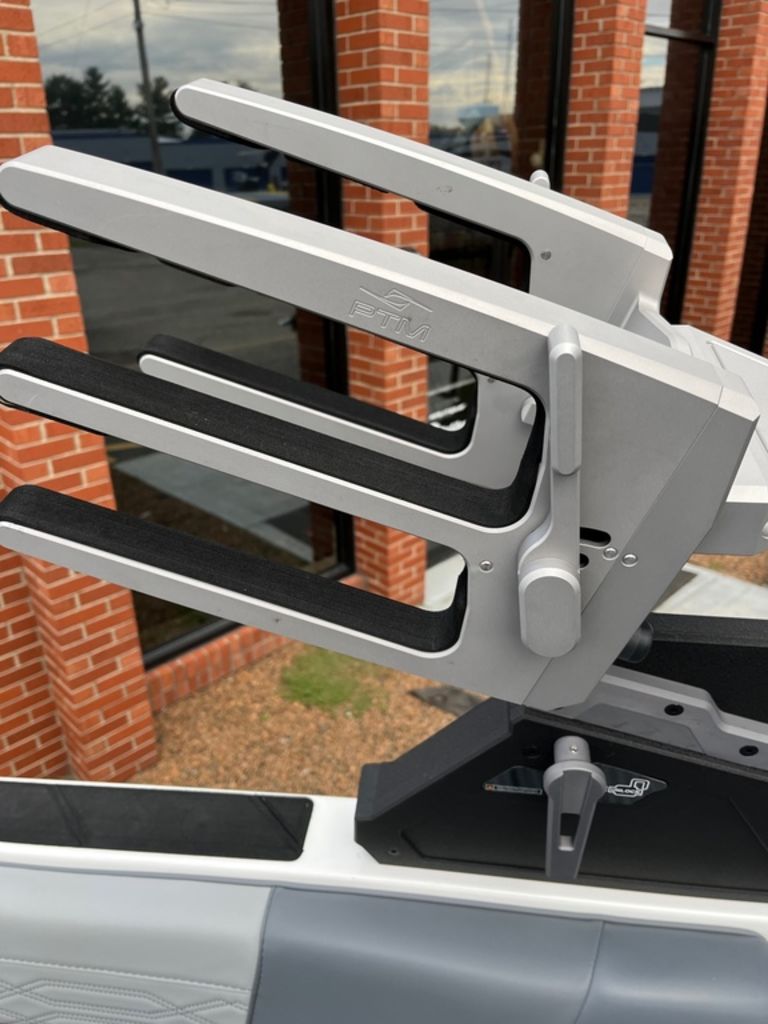 2023 Malibu Boats 25 LSV