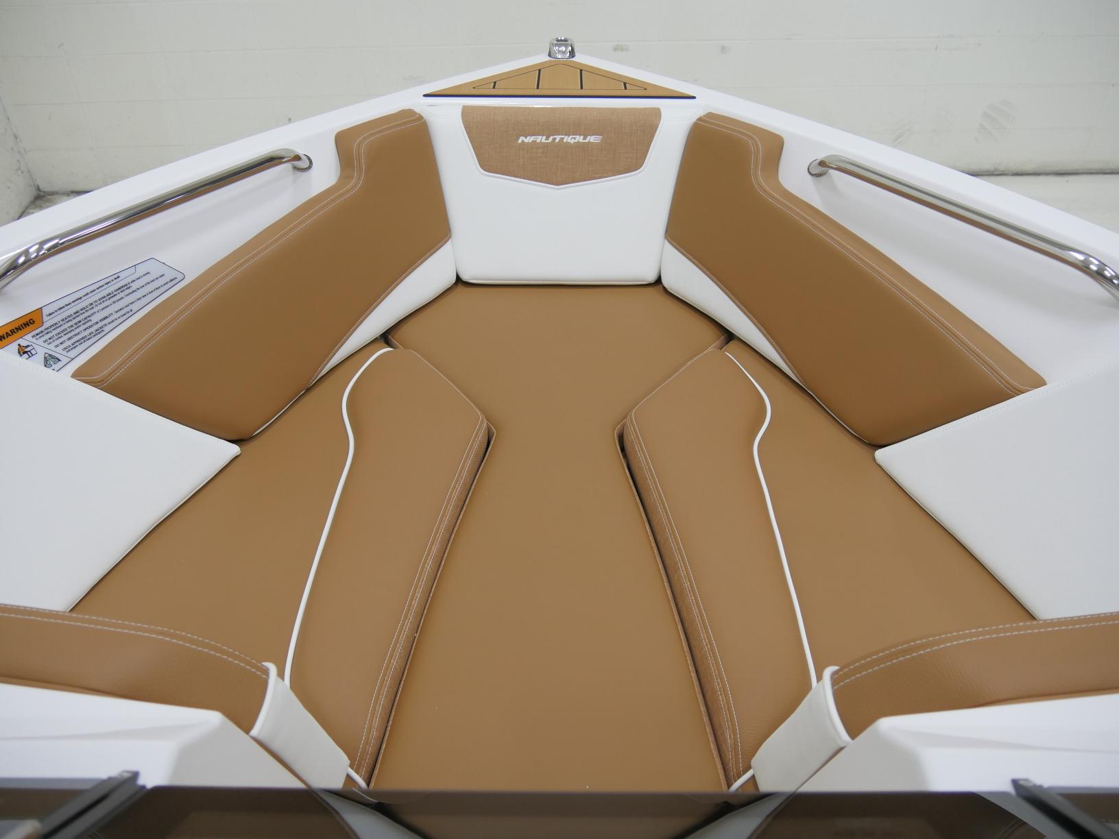 2025 Nautique 200