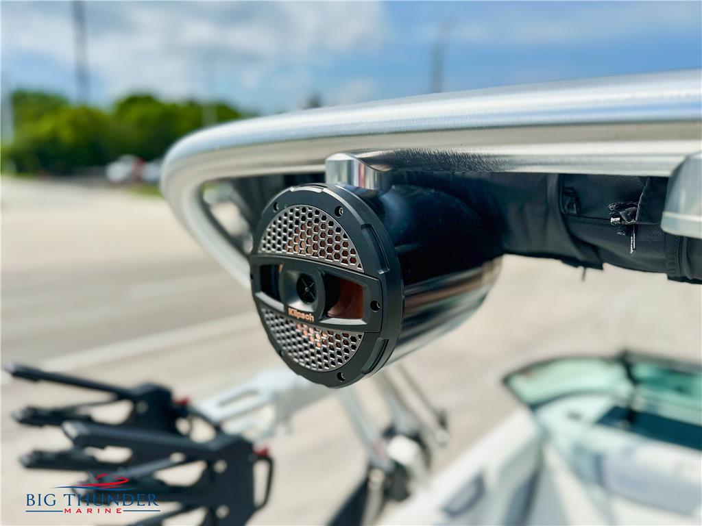 2023 MasterCraft NXT21