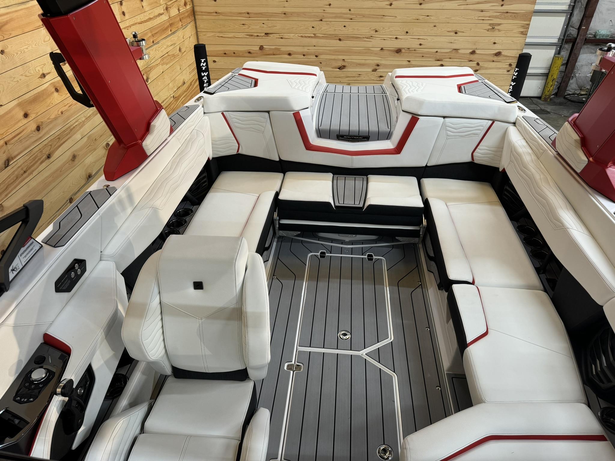 2025 Nautique G23 Icon