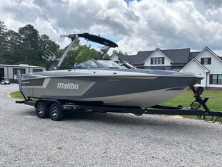 2022 Malibu 24 MXZ